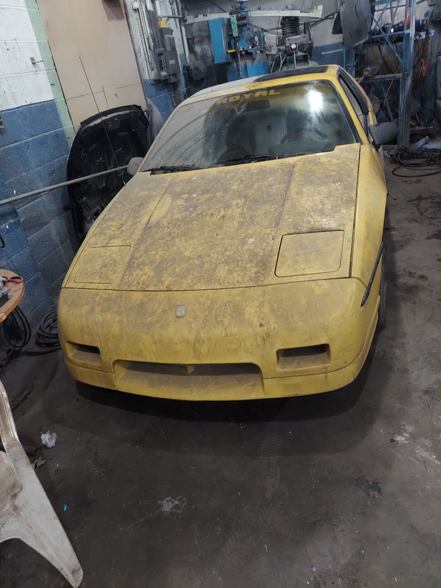 1985 Pontiac Fiero