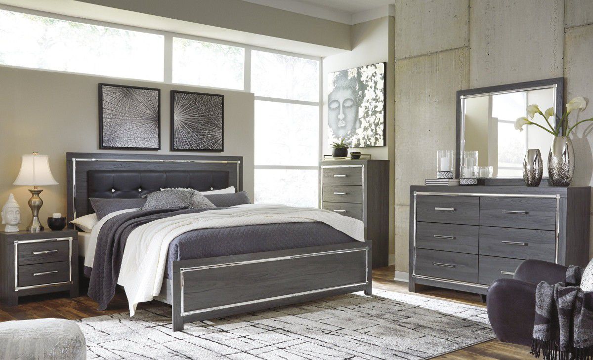 ♥️[SPECIAL] Lodanna Gray LED Panel Bedroom Set

