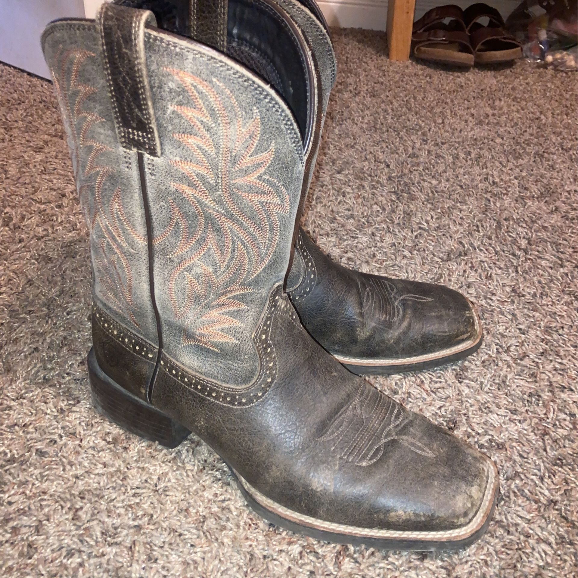 Black Ariat Cowboy Boots Size 10 Men’s