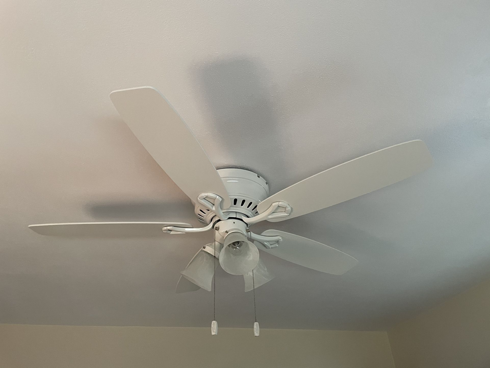 Hunter 54” White Indoor 3 Speed With Reverse