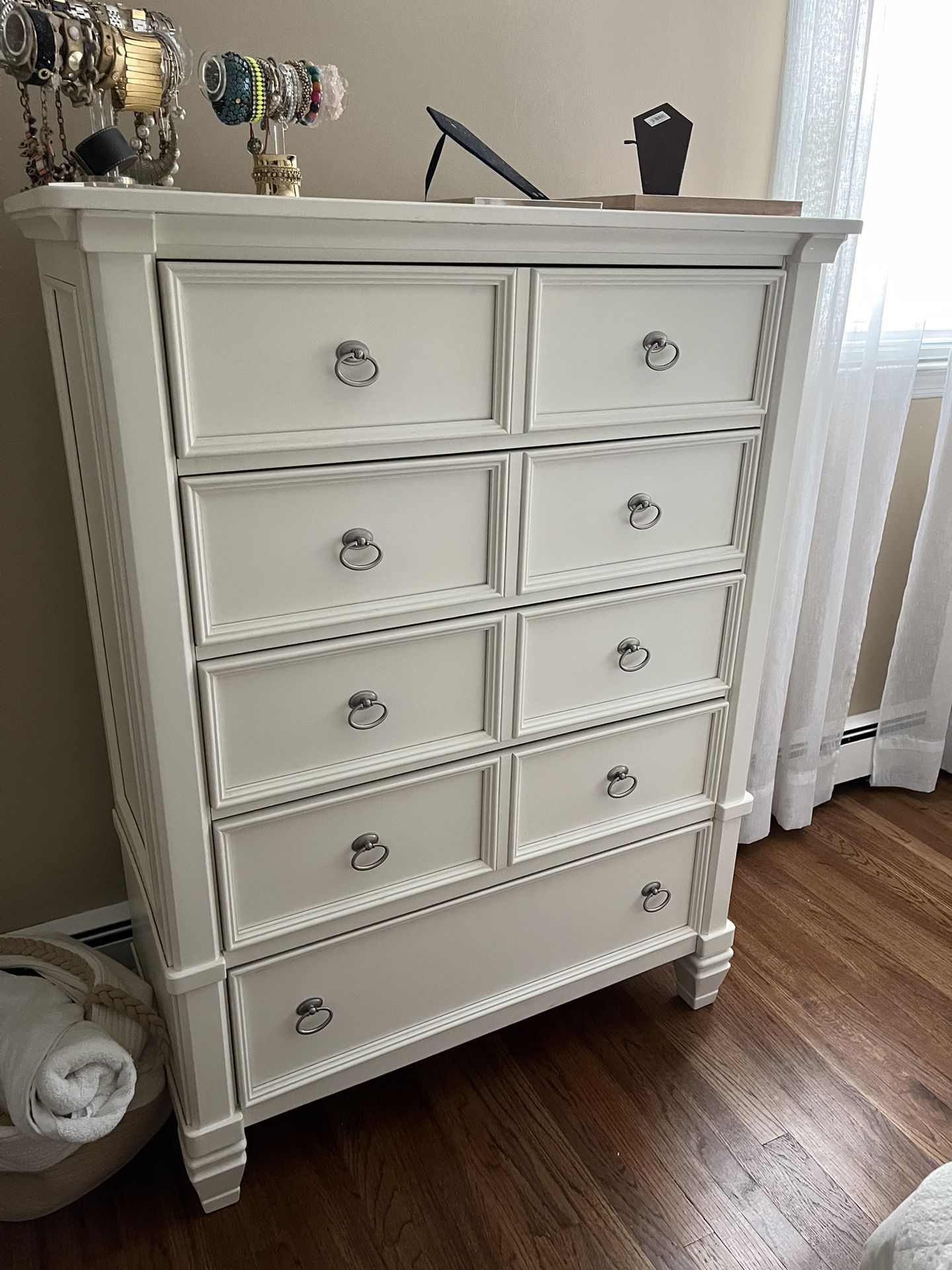 Set Of Dressers for Sale in Township Of Washington, NJ - OfferUp