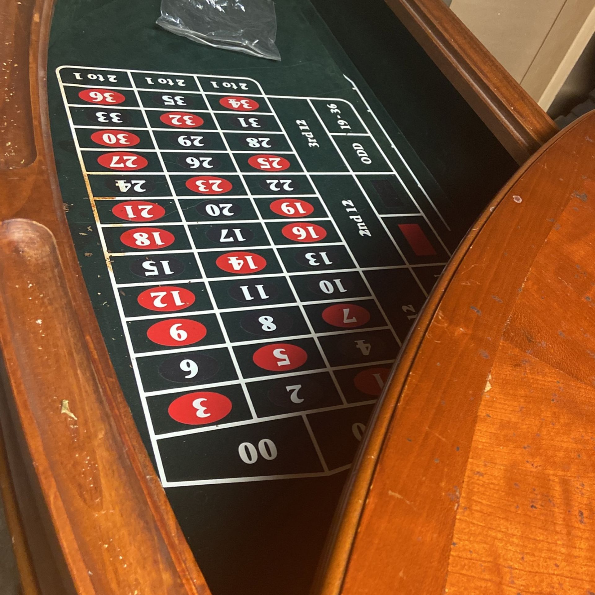Free Standing Bar And Game Table