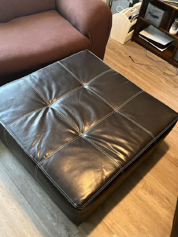 Leather Living Room Set Must Go!!