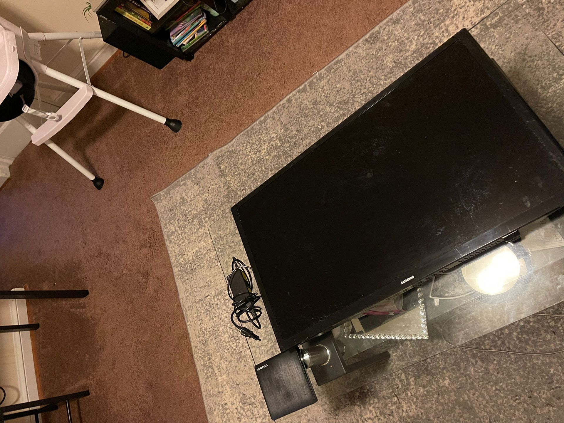 32 Inch Samsung TV & Portable DVD Player