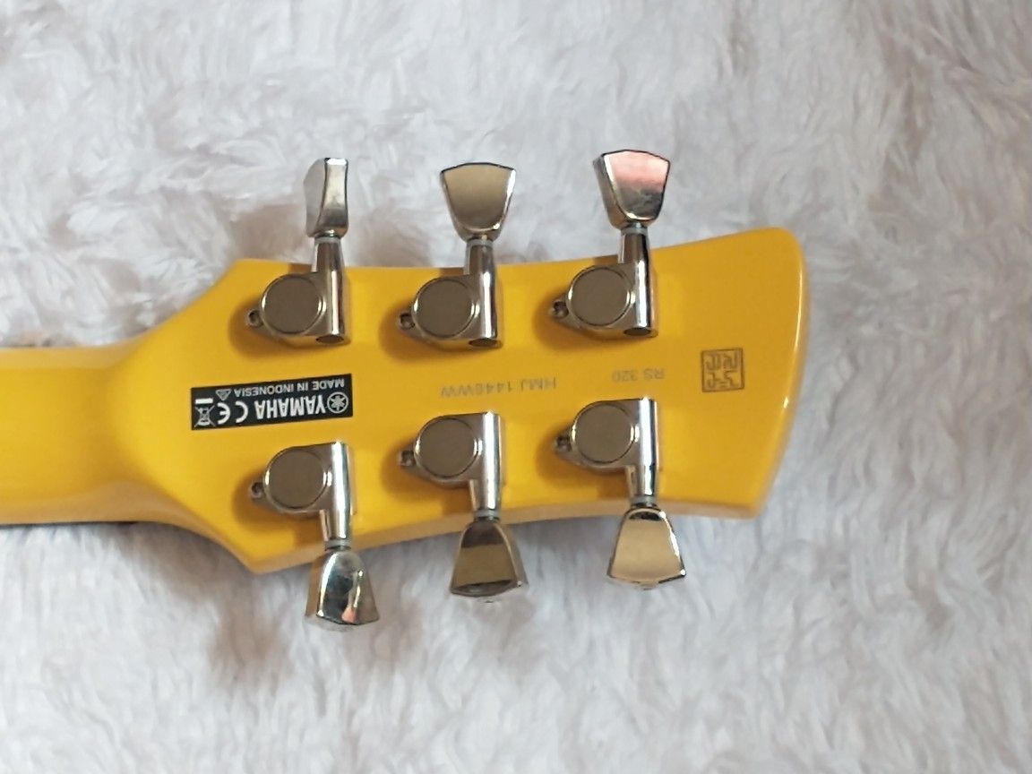 Yamaha Revstar RS320 TV Yellow