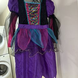 Kid’s Witch Costume Thumbnail