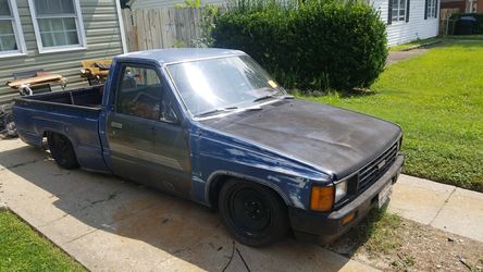 slammed 87 toyota pickup