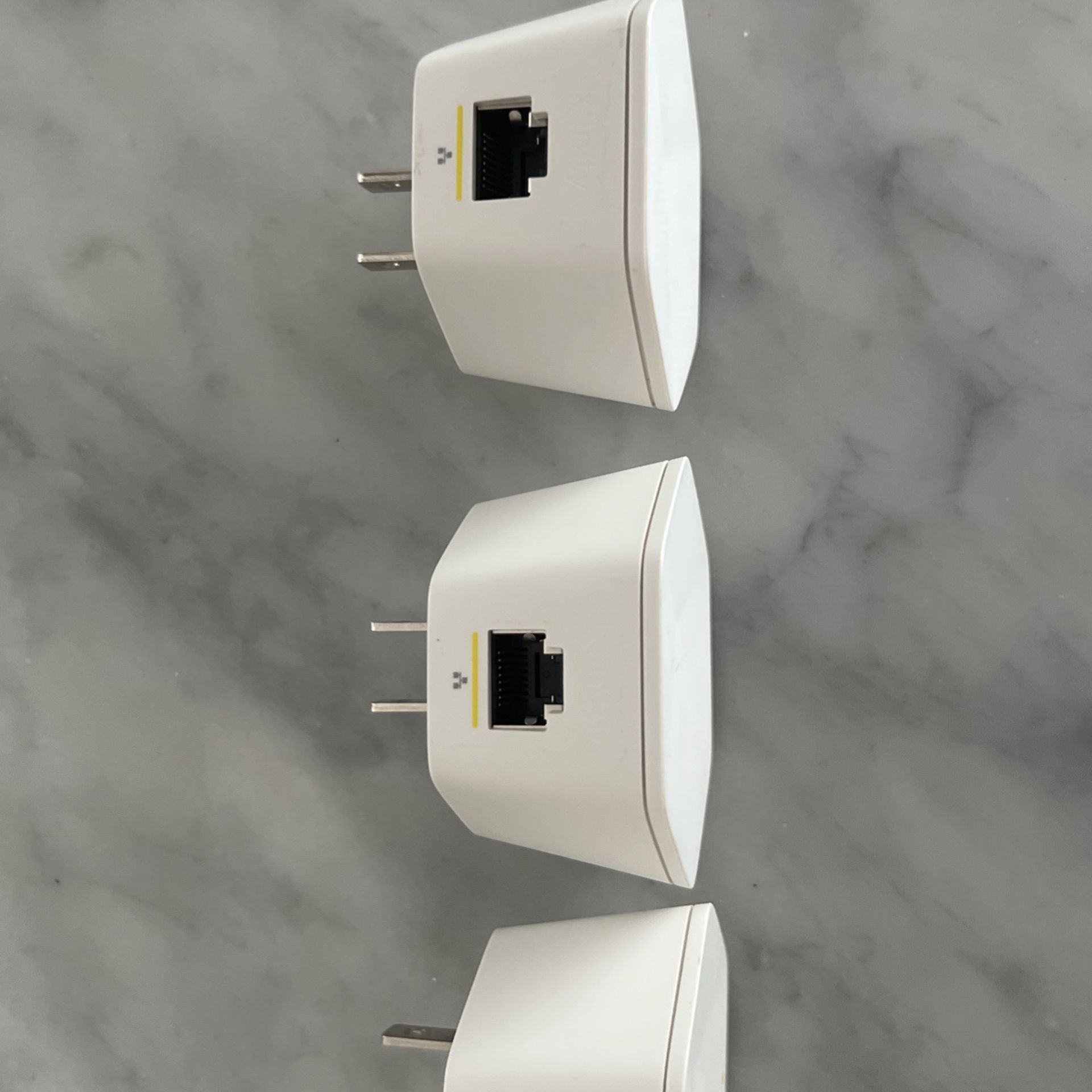 3 Xfinity Pods Wifi Extenders Generation 2 for Sale in Mukilteo, WA