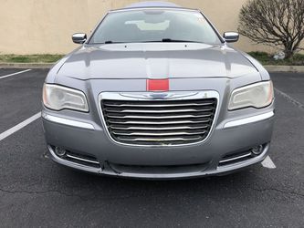 2013 Chrysler 300 Thumbnail