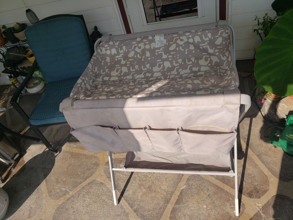 Changing table