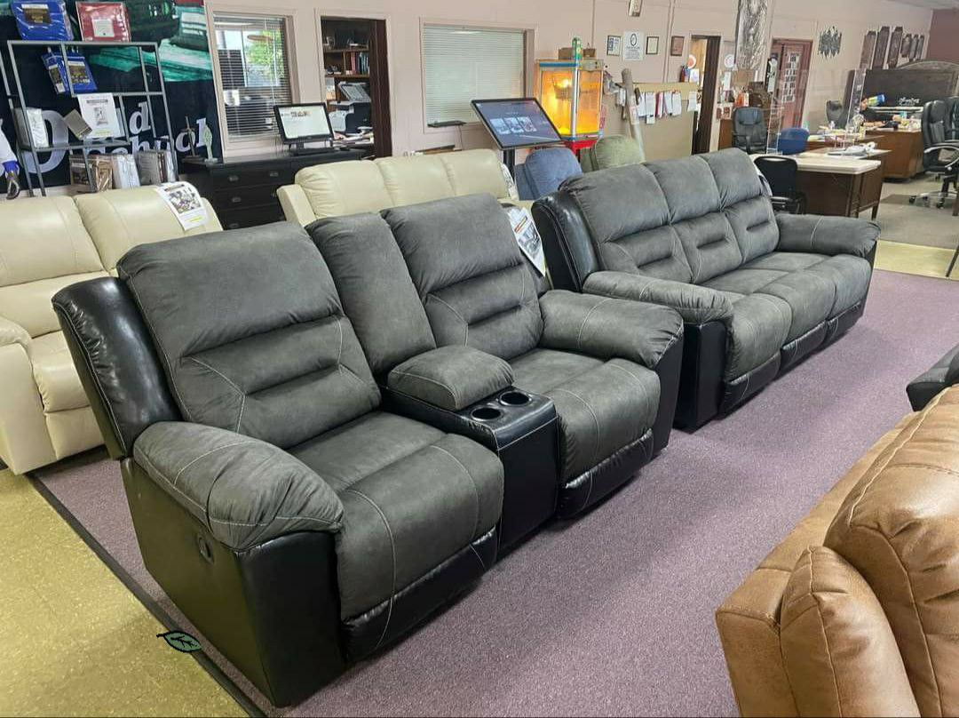 Best Deal - $39 Down ✅ IN STOCK.Earhart Slate Reclining Living Room Set

by Ashley Furniture