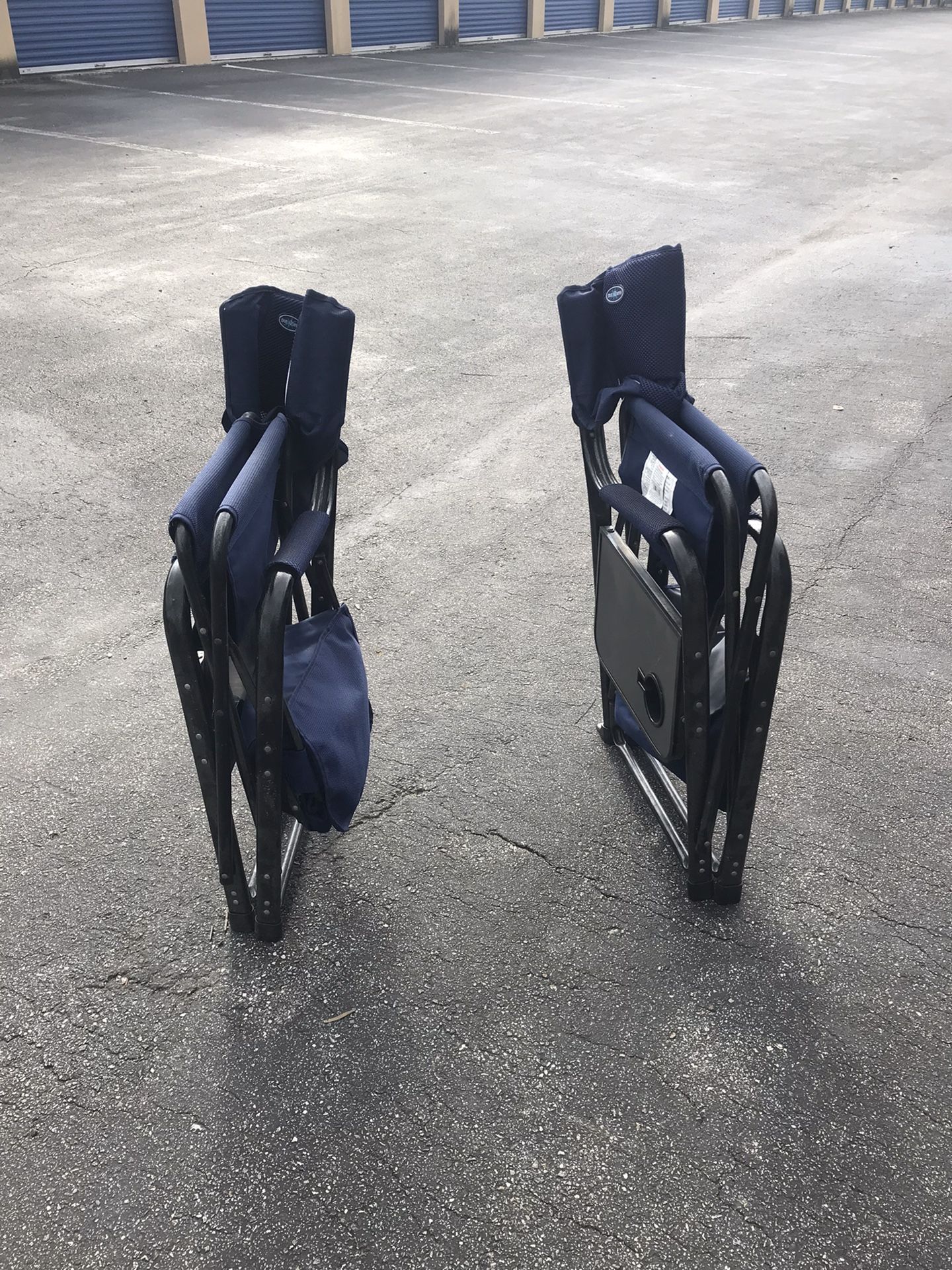 DUE NORTH Powder Coated Folding Camping Chairs, Heavy Duty with side table cup holder and cooler
