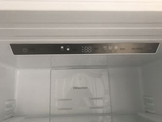 Brand New Scratch And Dent White Refrigerator  Thumbnail