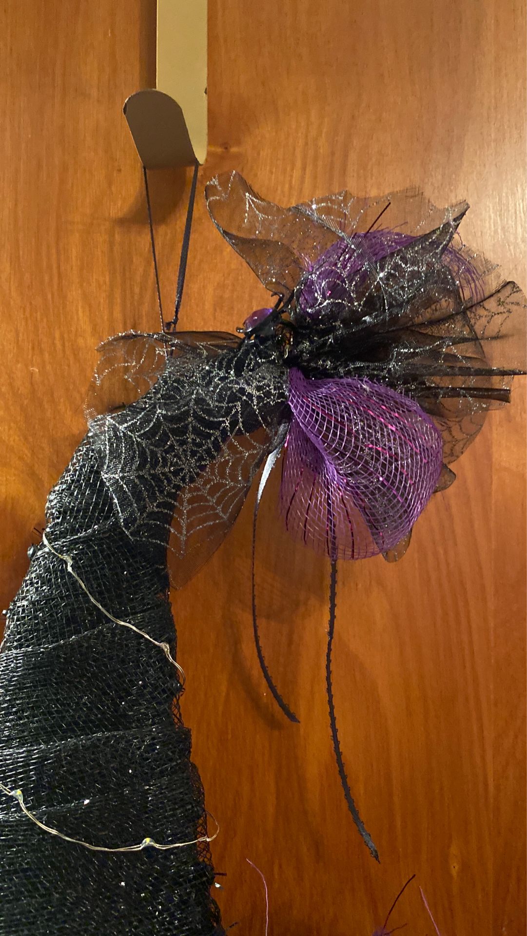 Witch hat wreath lights up. Made to order