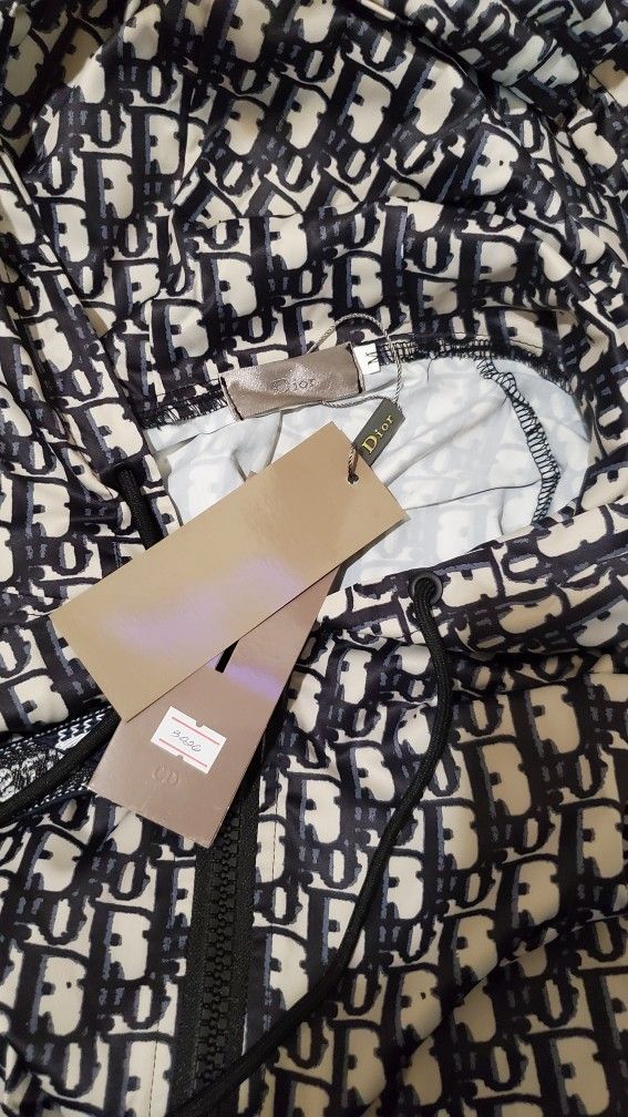 Windbreaker Dress Hoody