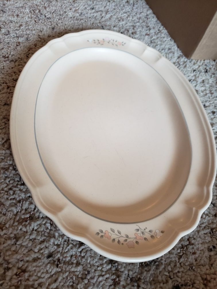 Assorted Pfaltzgraff set
