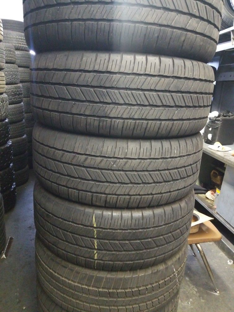 Vendo un set de llantas 275/55/R20 marca Goodyear