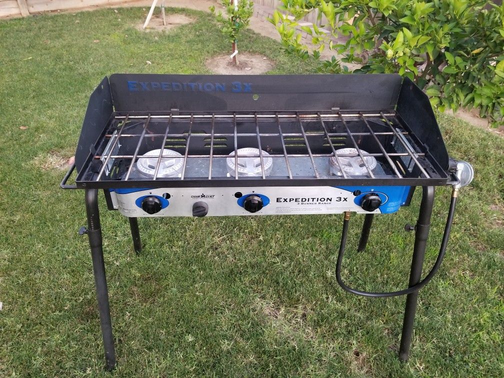 Camp chef expedition 3x propane stove. Estufa de gas portátil de 3