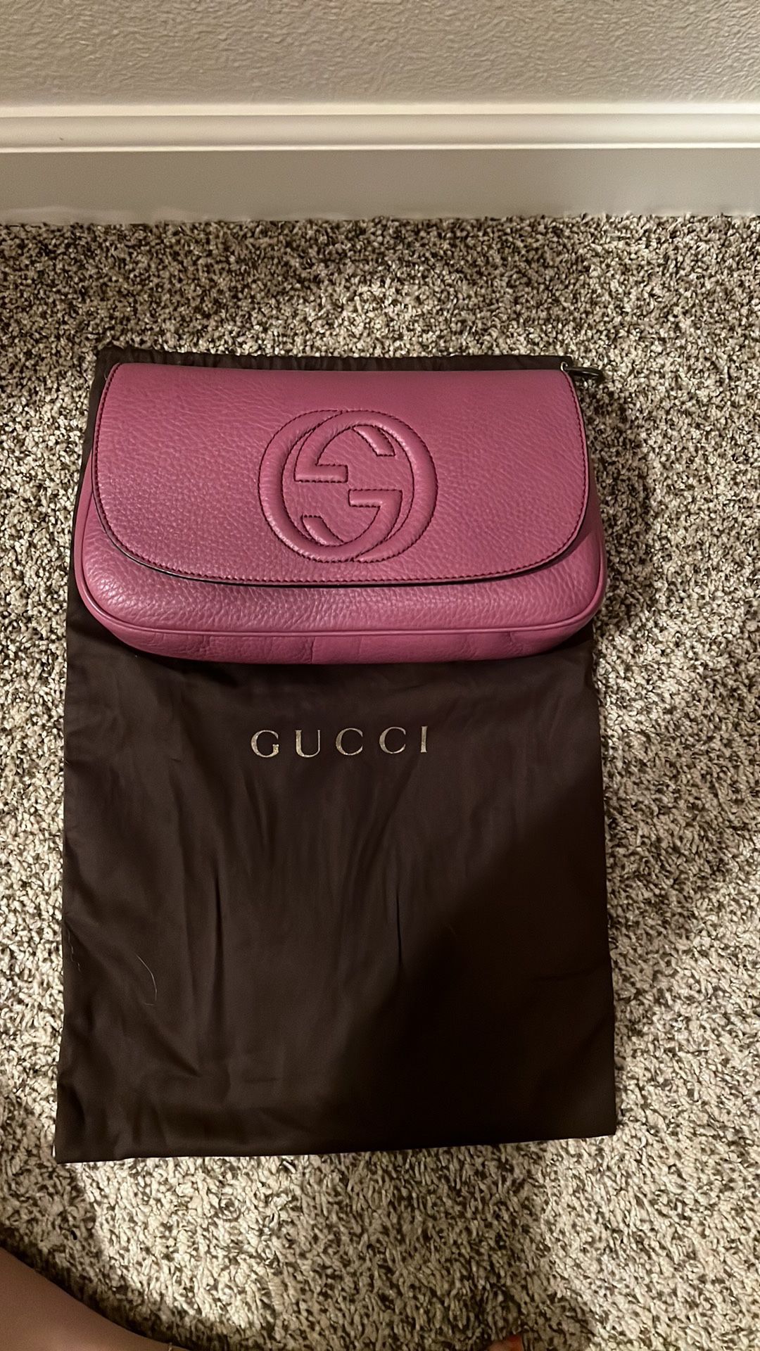 Authentic Gucci Soho Leather Crossbody 
