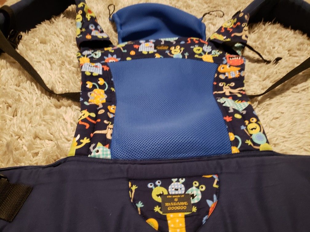 Standard sized madame googoo coast baby carrier