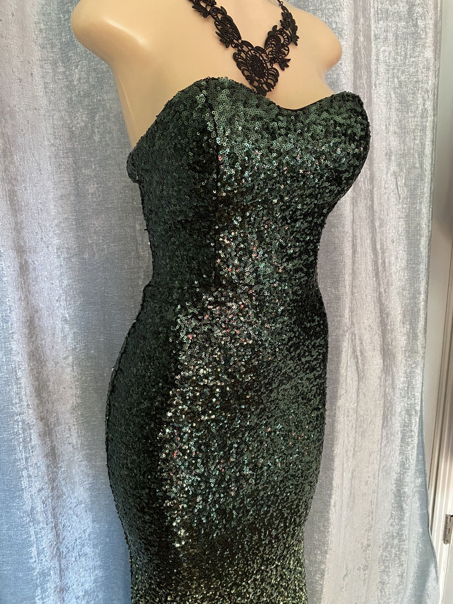 Womend Gorgeous Green Strapless Sequins Long Dress Size 4