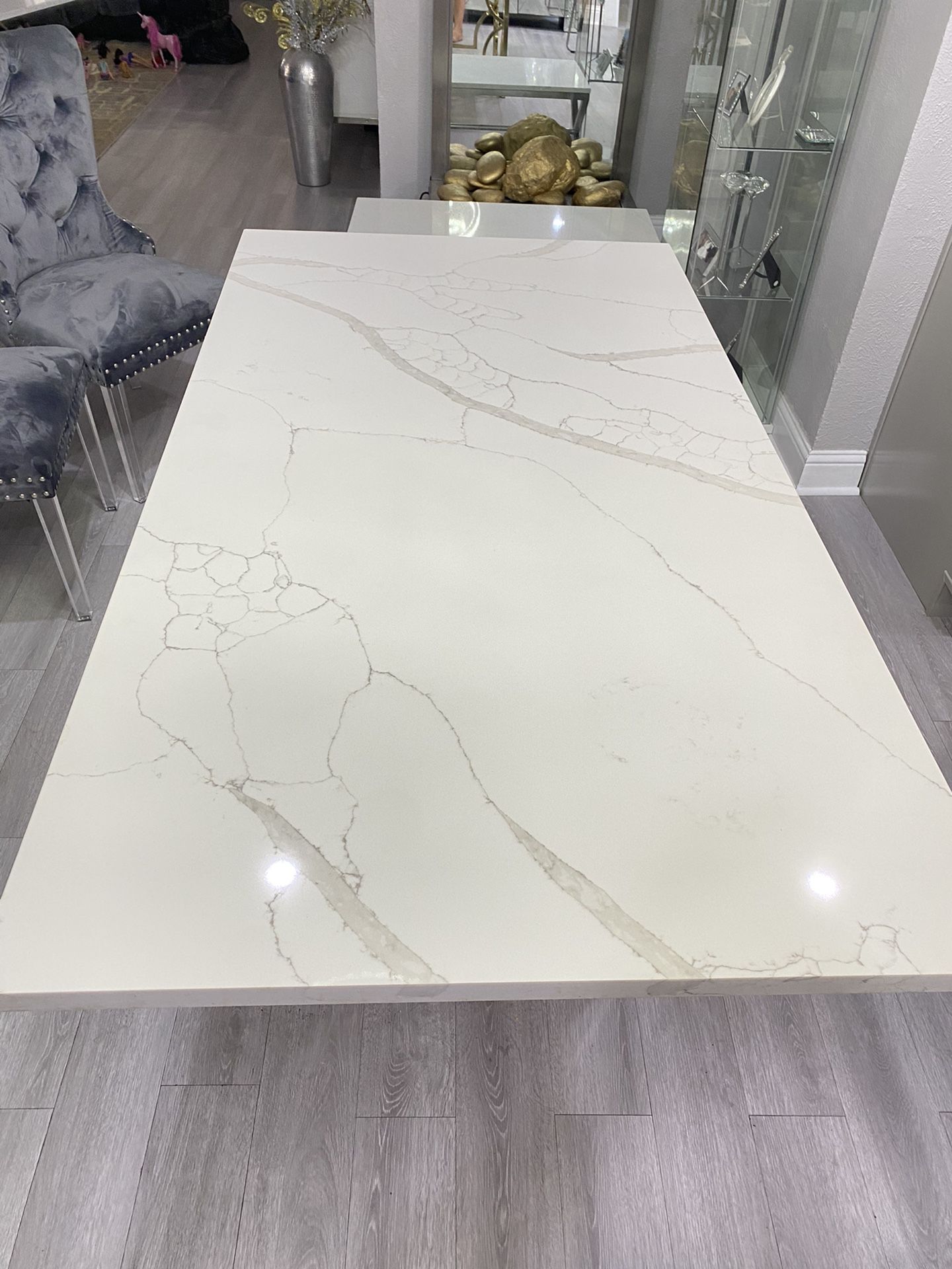 Dinning table quartz Top Only