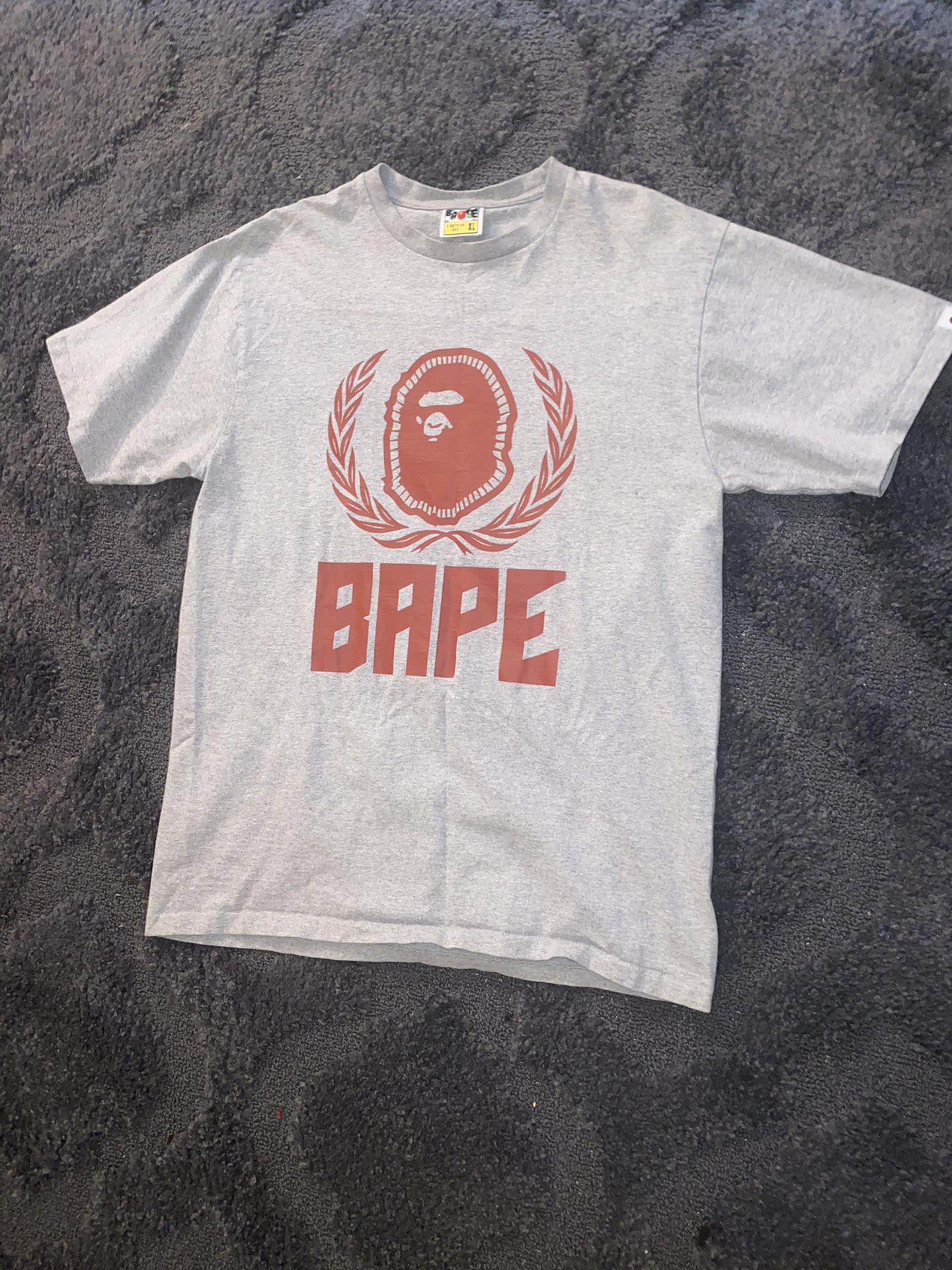 Bape xL (Roman t shirt)