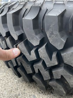 17" Jeep wheels And Tires Thumbnail