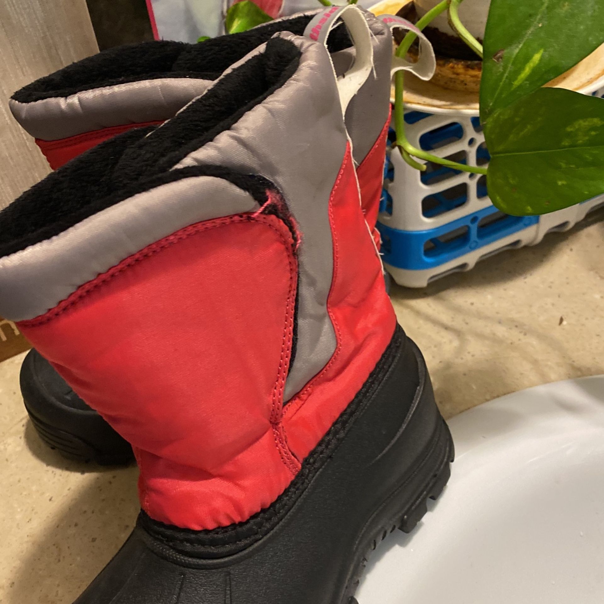 Great Boots For Kids Size 10 Used A Few Times They Are Like New!