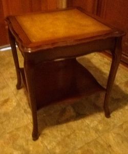ANTIQUE MID CENTURY MODERN LEATHER CARVED WOOD END TABLE Thumbnail