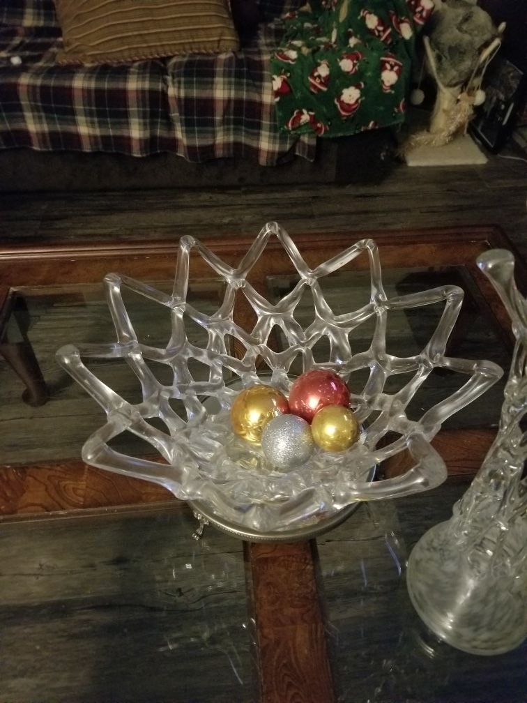 16" Icicle hand blown bowl
