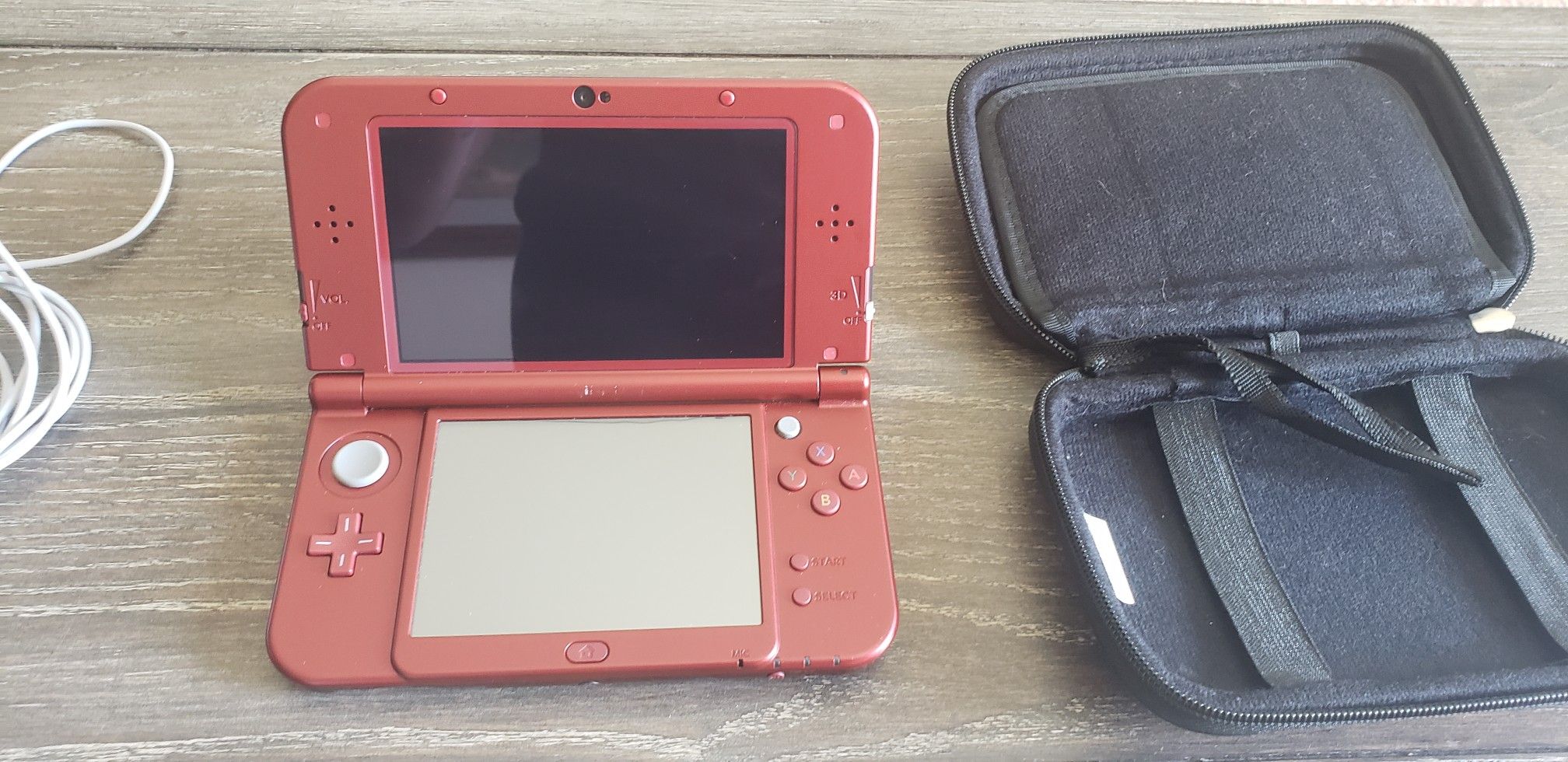 Nintendo 3DS XL console w/ 3 games