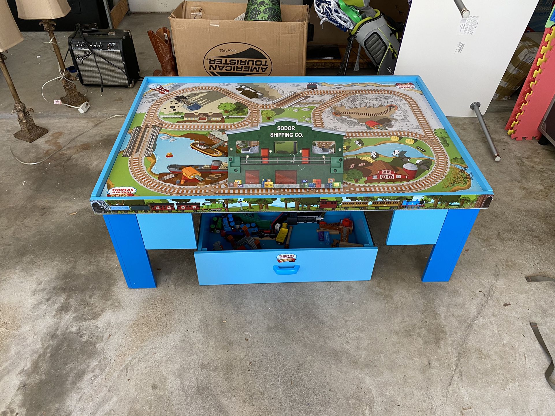 Thomas & Friends Railway Train Table with Trains