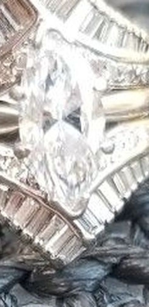 Authentic 2.5ct Diamond Wedding Engagement Ring Gold/Platinum