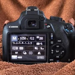 Canon Camera  Thumbnail
