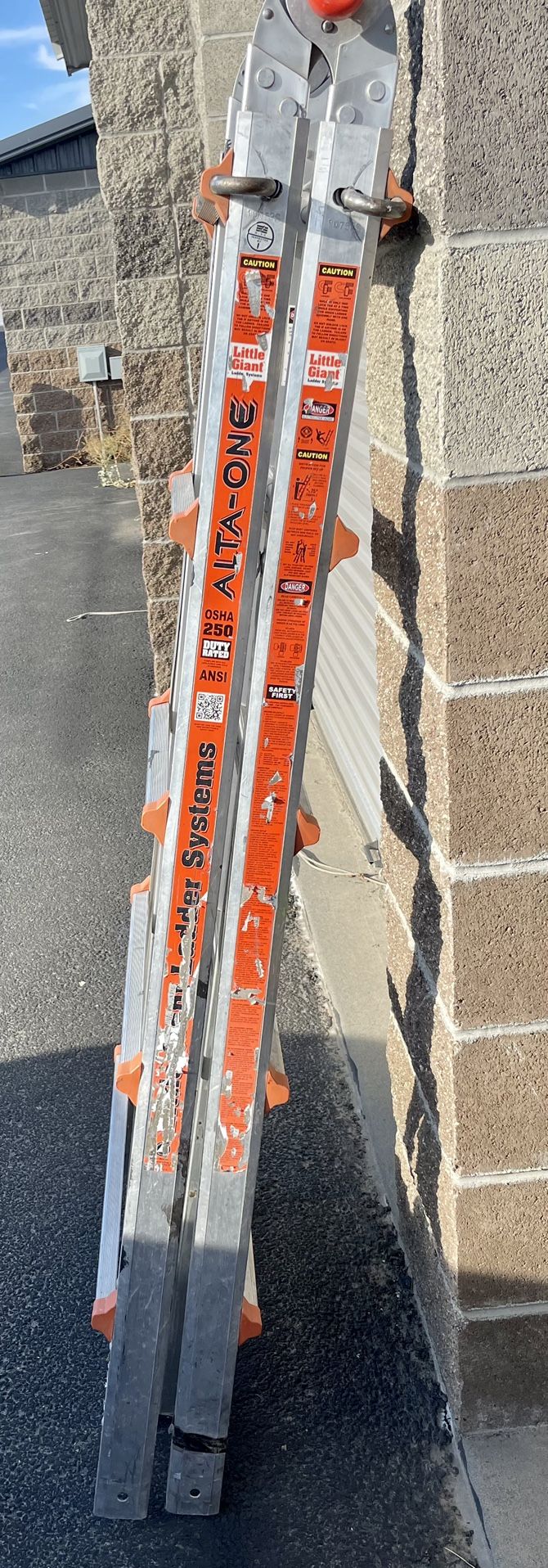 22’ Little Giant Alta-One Extension Ladder
