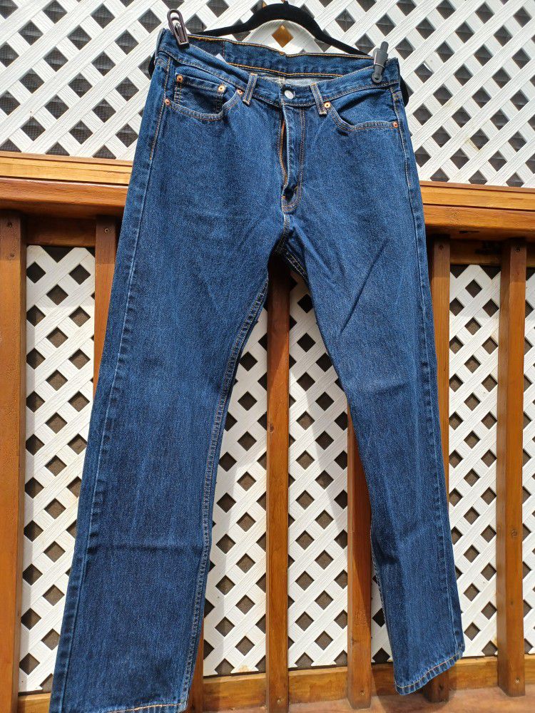 New-3 Pair 33x32 Levi Jeans