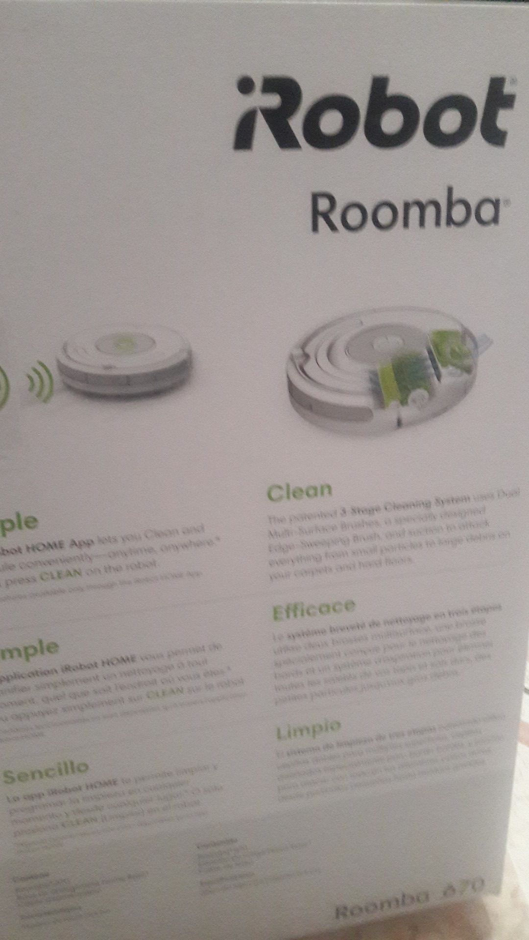 iRobot , Roomba 760 Robot Vacuum