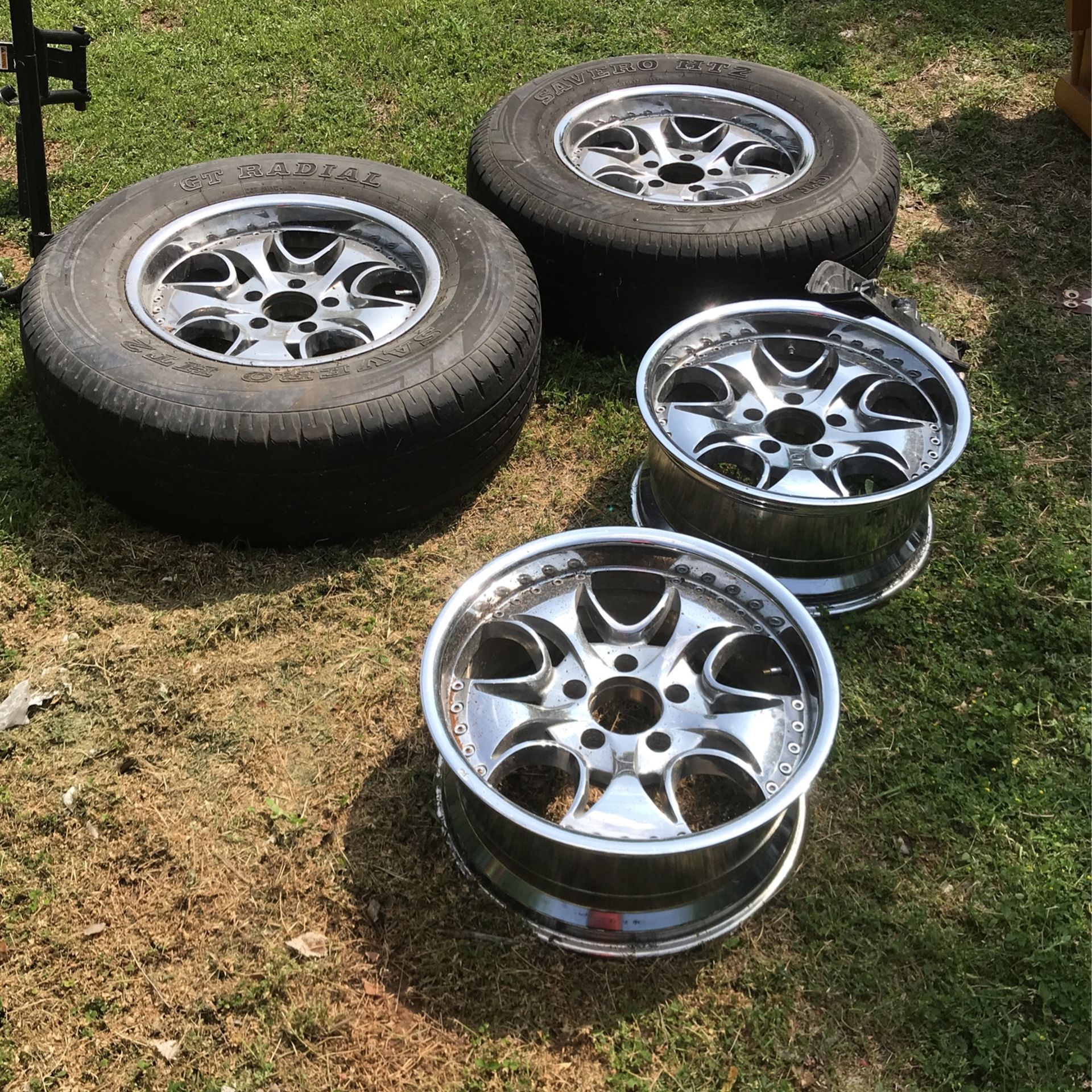 Auto Wheels With 2 Tires