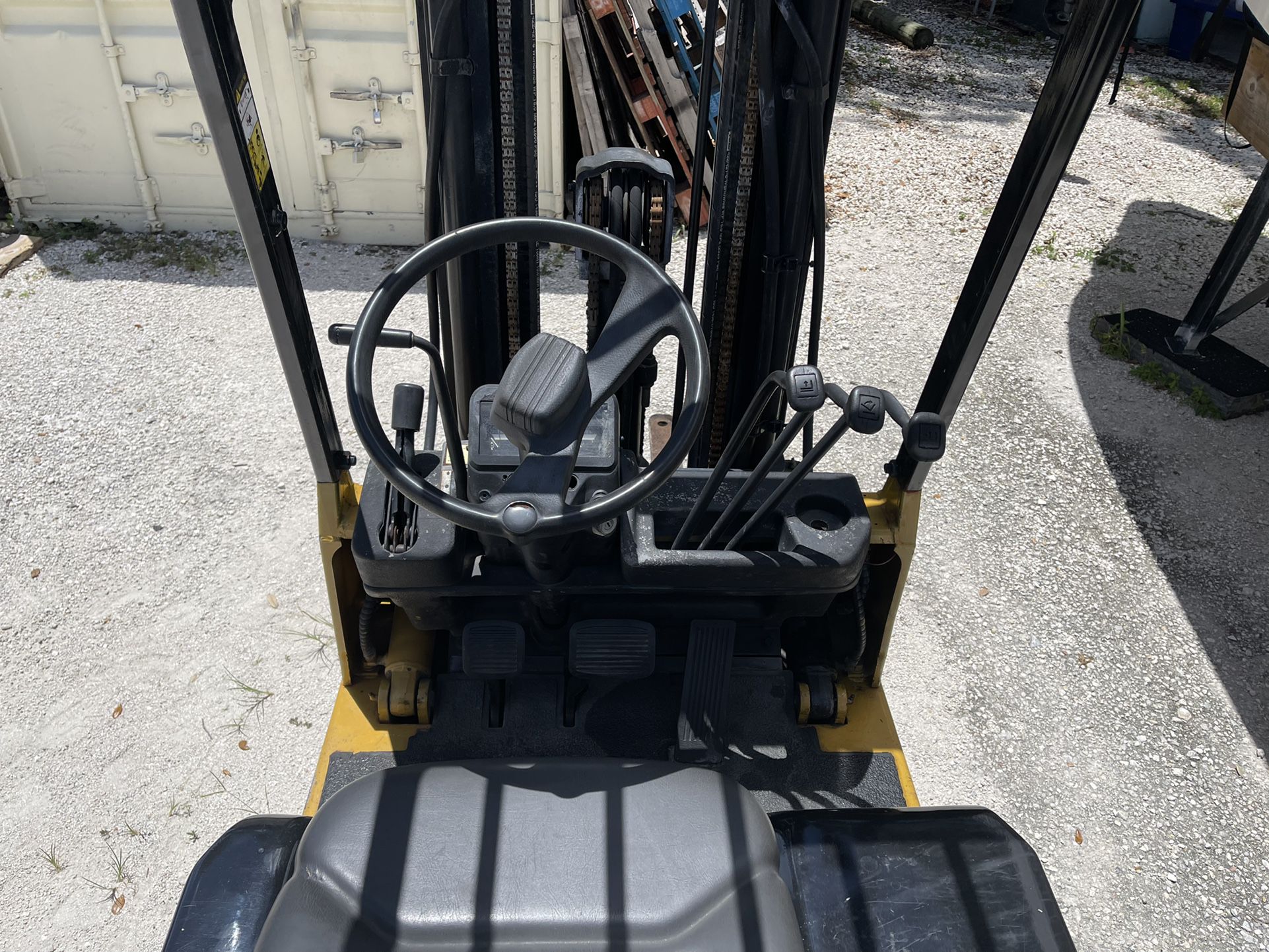 Very nice Cat 3500lb Three Stage Forklift   Works Perfect   