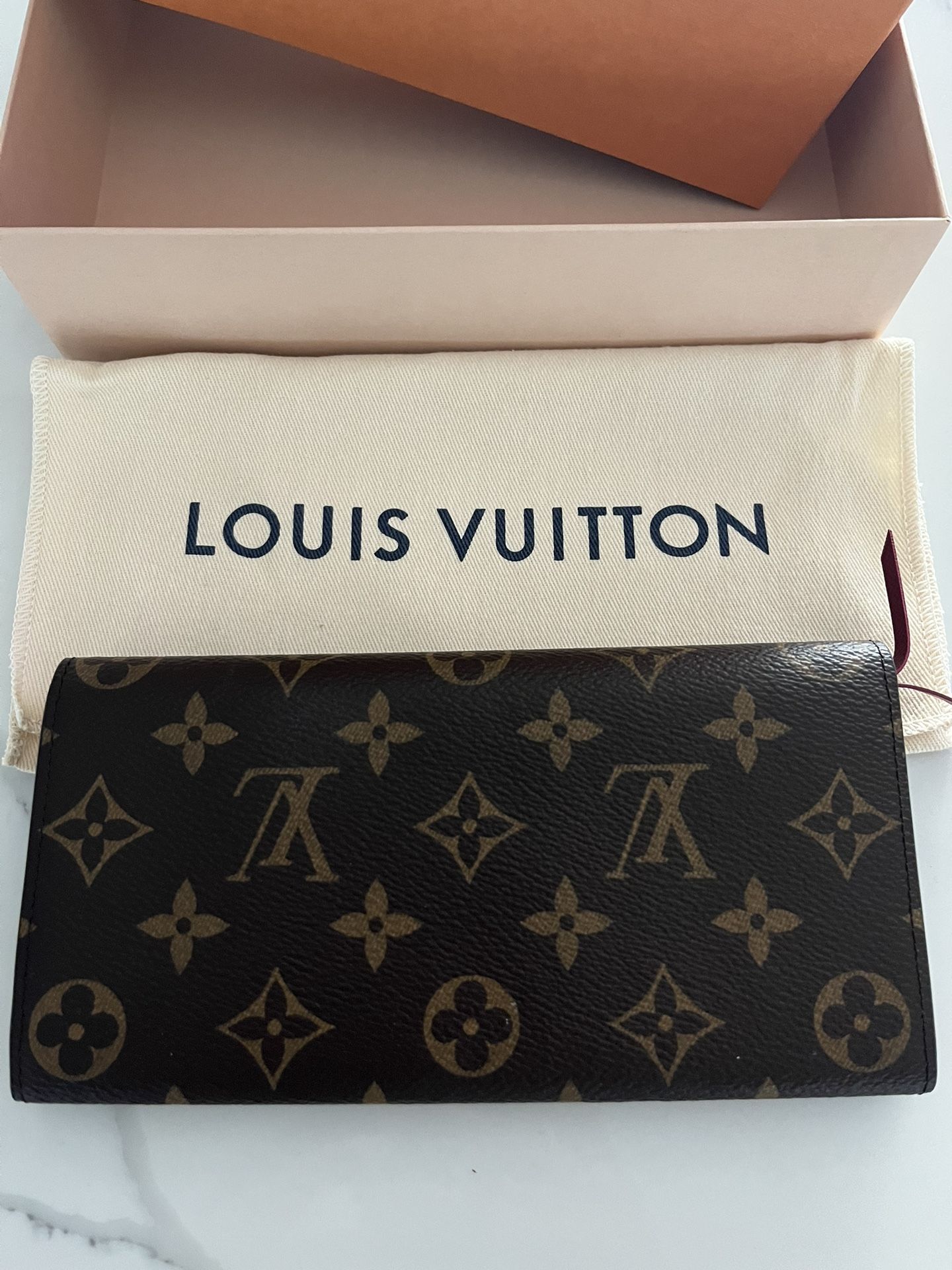 Louis Vuitton Wallet 🌟🤩