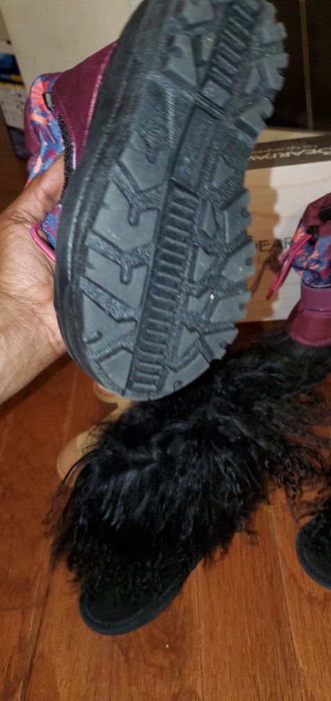 Toddler Size 9  Boots