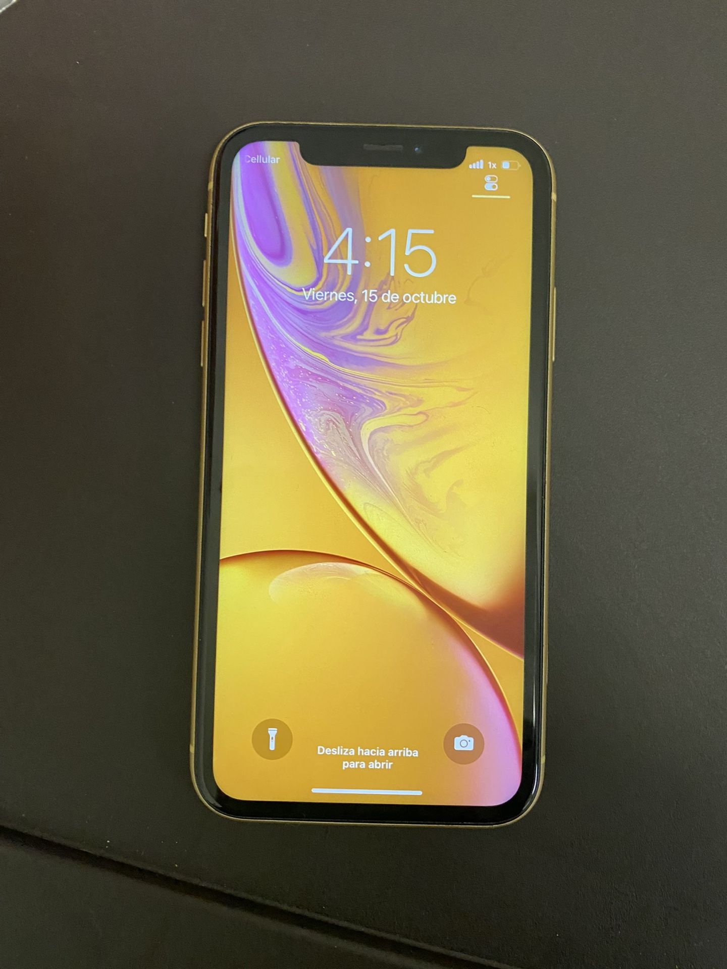 Unlocked iPhone XR 64gb