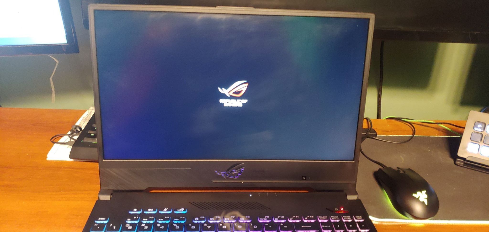 Rog scar 2 8th gen laptop