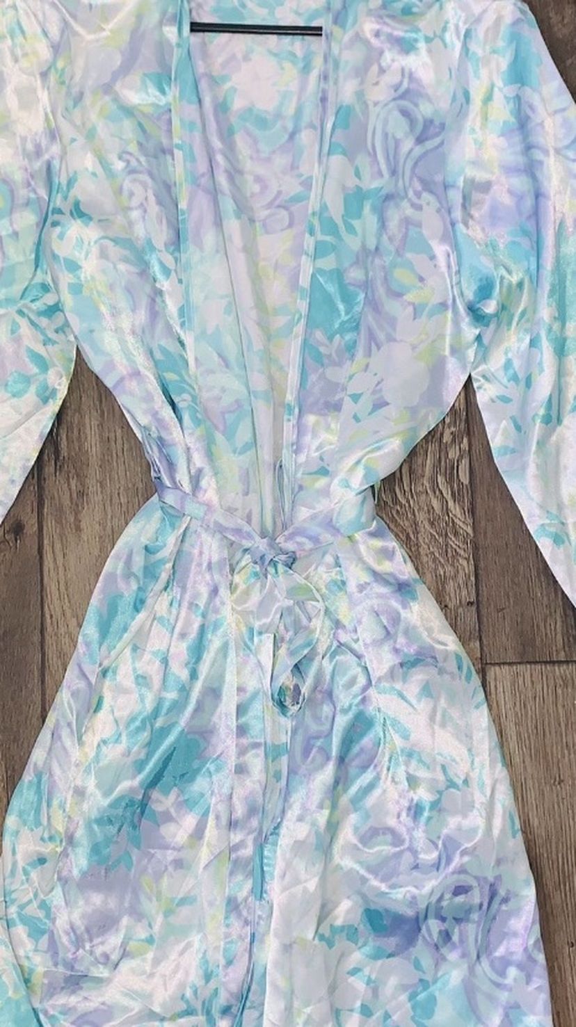Women’s Silky Flowered Night Robe Sz XL 8.99