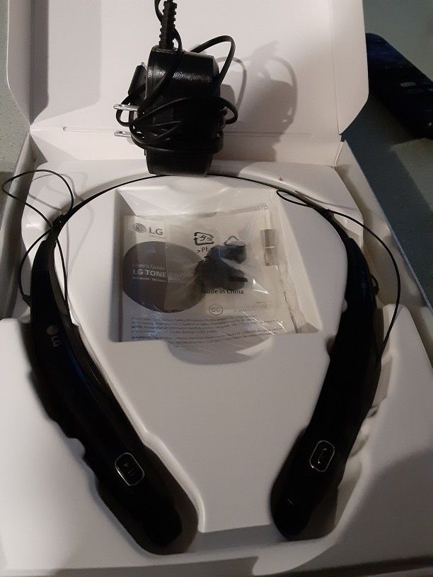 Brand New LG Tone Pro Bluetooth Headset