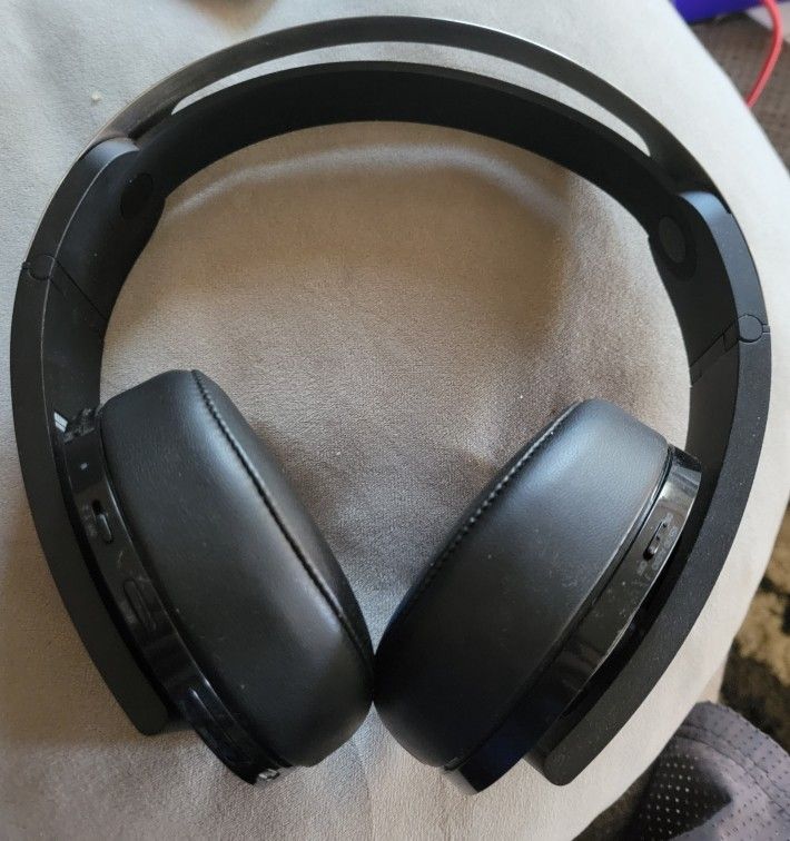 Sony - Platinum Wireless 7.1 Virtual Surround Sound Gaming Headset for PS4 & PS5