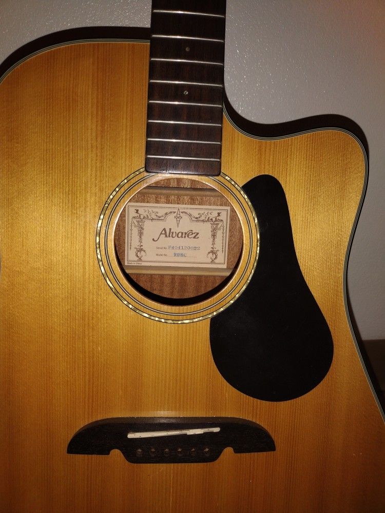 2002 Alvarez RD8C Acoustic Guitar with cut way