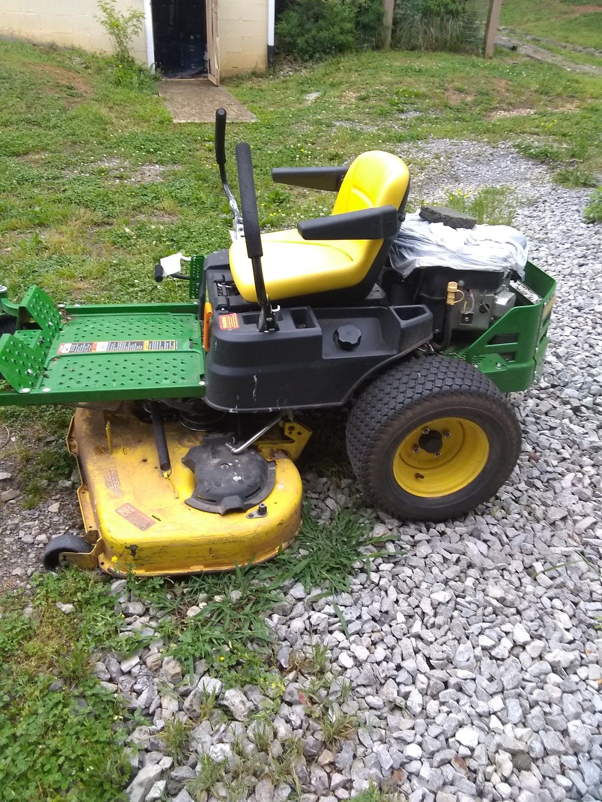 John deer riding lawn mower