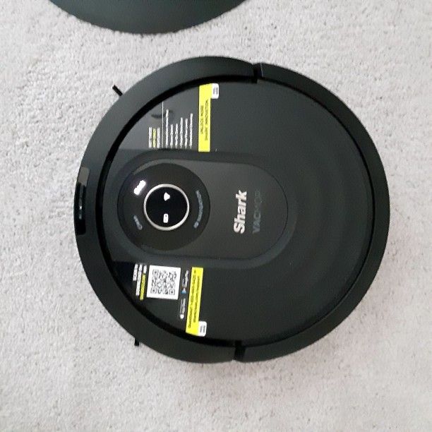 Shark Robot Vac/mop